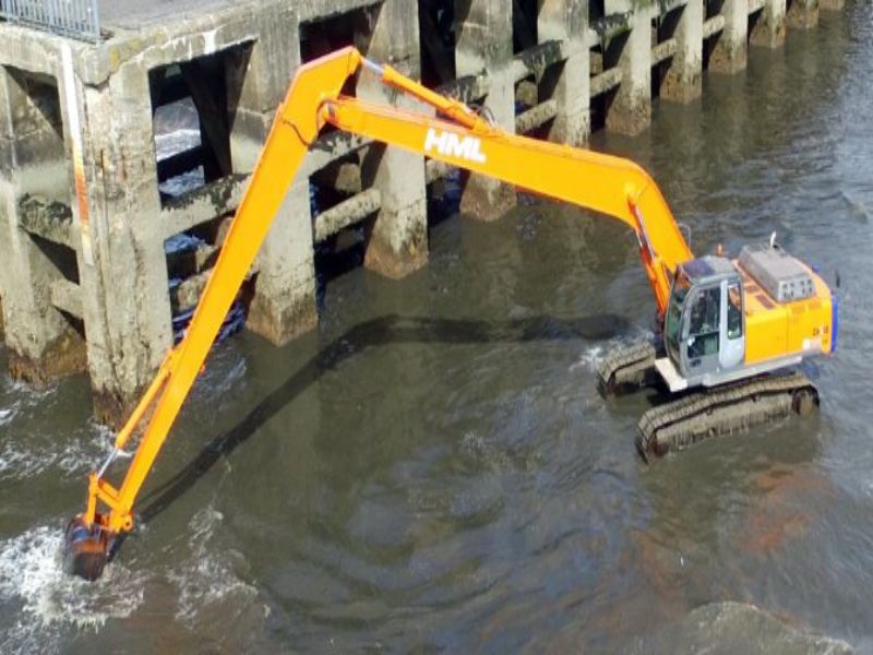 35 Meter Long Boom Excavator on Rent