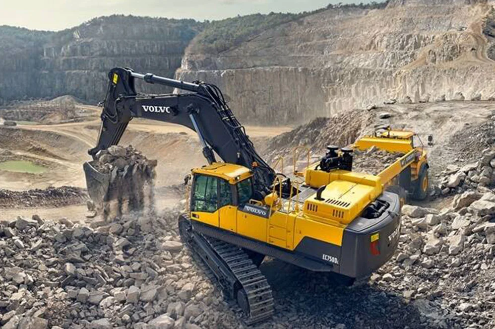 Volvo 750 Excavator on Rent